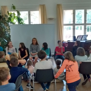 abschlussfest-delfine2018 Montessori-Schulzentrum Leipzig - Neuigkeiten Grundschule - Und wieder einmal ist es soweit:
