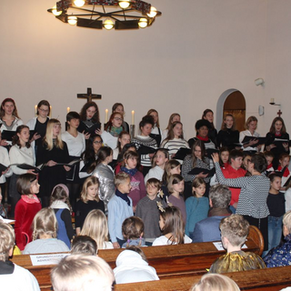 adventskonzert2019_01 Montessori-Schulzentrum Leipzig - Neuigkeiten - Viele kleine und große Sterne musizieren