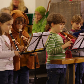 adventskonzert_8 Montessori-Schulzentrum Leipzig - Neuigkeiten Grundschule 2013 - Adventliche Musik...