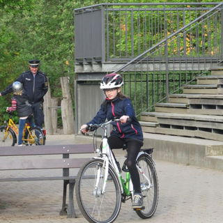 fahrrad2018_01 Montessori-Schulzentrum Leipzig - Neuigkeiten Grundschule - Hoch auf dem gelben Fahrrad