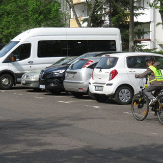 fahrrad2018_10 Montessori-Schulzentrum Leipzig - Neuigkeiten Grundschule - Hoch auf dem gelben Fahrrad