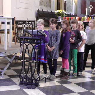 friedensgebet_05 Montessori-Schulzentrum Leipzig - Neuigkeiten Grundschule 2014 - Der Regenbogen ist das Zeichen des Friedens-