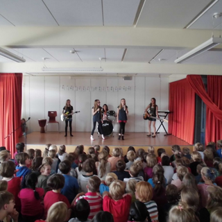 mps4a_2014_9 Montessori-Schulzentrum Leipzig - Neuigkeiten Grundschule 2014 - Ein Hoch auf sie!