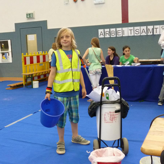 eindr-cke_17 Montessori-Schulzentrum Leipzig - Neuigkeiten Grundschule 2014 - Kinder spielen Stadt
