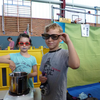 eindr-ckezwei_5 Montessori-Schulzentrum Leipzig - Neuigkeiten Grundschule 2014 - Kinder spielen Stadt