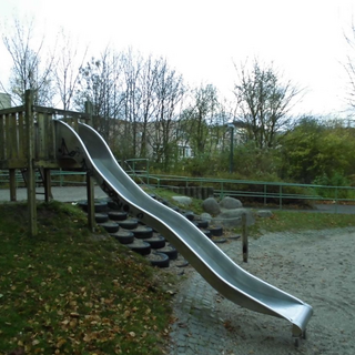 spielplatz3 Montessori-Schulzentrum Leipzig - Neuigkeiten Grundschule 2013 - Spiel-kinder-platz-wunsch-umbau