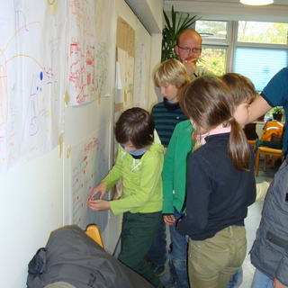 spielplatz_6 Montessori-Schulzentrum Leipzig - Neuigkeiten Grundschule 2013 - Spiel-kinder-platz-wunsch-umbau