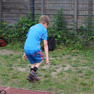 sporfest2018_10 Montessori-Schulzentrum Leipzig - Neuigkeiten Grundschule - Und rein in die roten Dosen!