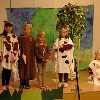 theaterthelma2014_09 Montessori-Schulzentrum Leipzig - Neuigkeiten Grundschule 2014 - Thelma - die weiße Kuh