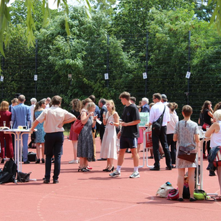 abitur2020_70 Montessori-Schulzentrum Leipzig – Neuigkeiten: Goldene 20er