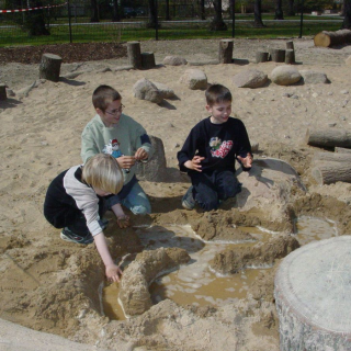 eswareinmal9 Montessori-Schulzentrum Leipzig - Neuigkeiten Grundschule 2013 - "Ja so war'ns...