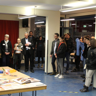 auslandsabend2019_02 Montessori-Schulzentrum Leipzig - Neuigkeiten - Brücken bauen in fremde Länder