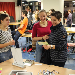 auslandsabend2019_06 Montessori-Schulzentrum Leipzig - Neuigkeiten - Brücken bauen in fremde Länder