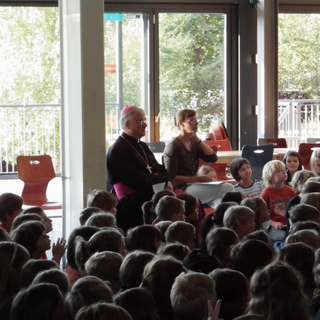 bischofandacht_3 Montessori-Schulzentrum Leipzig - Neuigkeiten Grundschule 2013 - DANKE