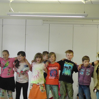 diekleinenleute_02 Montessori-Schulzentrum Leipzig - Neuigkeiten Grundschule - Die Rückkehr der kleinen Leute von Leipzig