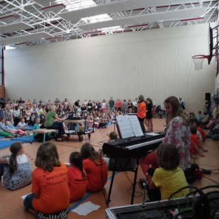 einf-hrung5tis_2 Montessori-Schulzentrum Leipzig - Neuigkeiten Grundschule 2013 - Staffelstab-Übergabe