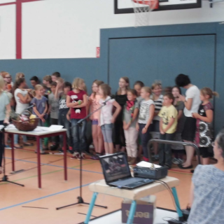 einf-hrung5tis_8 Montessori-Schulzentrum Leipzig - Neuigkeiten Grundschule 2013 - Staffelstab-Übergabe