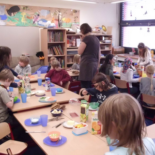erntedank8 Montessori-Schulzentrum Leipzig - Neuigkeiten Grundschule 2012 - Dankt der Ernte? Erntet Dank? Erntedank!