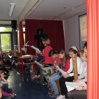 erntedank2014_03 Montessori-Schulzentrum Leipzig - Neuigkeiten Grundschule 2014 - Erntedank-Andacht