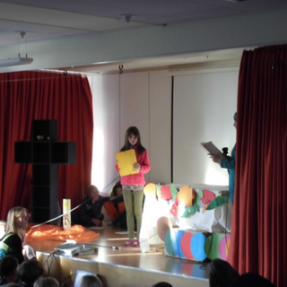 erntedank2013_2 Montessori-Schulzentrum Leipzig - Neuigkeiten Grundschule 2013 - Auch Raupen sind dankbar...