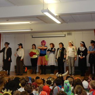 fasching2017_23 Montessori-Schulzentrum Leipzig - Neuigkeiten Grundschule - Monte alaaf!