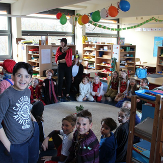 fasching2019_07 Montessori-Schulzentrum Leipzig - Neuigkeiten Grundschule - Hände hoch -