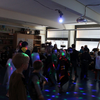 fasching2020_35 Montessori-Schulzentrum Leipzig - Neuigkeiten Grundschule - Fasching statt Freiarbeit