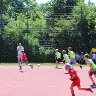 flurpokal2017_05 Montessori-Schulzentrum Leipzig - Neuigkeiten Grundschule - Klarer Sieg für den gelben Flur