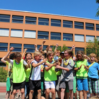 flurpokal2017_zusatz Montessori-Schulzentrum Leipzig - Neuigkeiten Grundschule - Klarer Sieg für den gelben Flur
