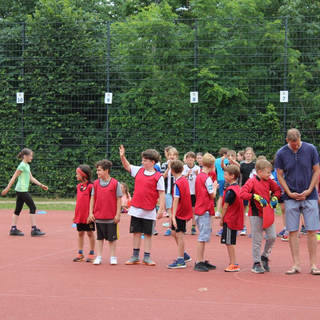 flurpokal2018_10 Montessori-Schulzentrum Leipzig - Neuigkeiten Grundschule - Der gelbe Flur gewinnt im Schlaf den Flurpokal