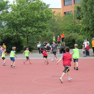 flurpokal2018_24 Montessori-Schulzentrum Leipzig - Neuigkeiten Grundschule - Der gelbe Flur gewinnt im Schlaf den Flurpokal