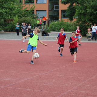 flurpokal2018_30 Montessori-Schulzentrum Leipzig - Neuigkeiten Grundschule - Der gelbe Flur gewinnt im Schlaf den Flurpokal