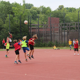 flurpokal2018_35 Montessori-Schulzentrum Leipzig - Neuigkeiten Grundschule - Der gelbe Flur gewinnt im Schlaf den Flurpokal