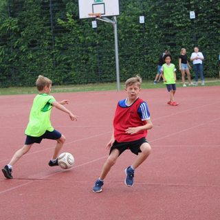 flurpokal2018_36 Montessori-Schulzentrum Leipzig - Neuigkeiten Grundschule - Der gelbe Flur gewinnt im Schlaf den Flurpokal