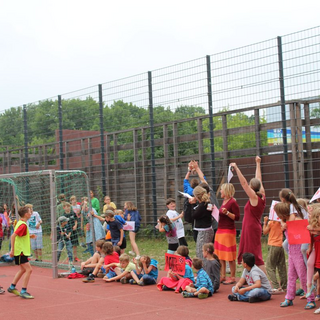 flurpokal2018_40 Montessori-Schulzentrum Leipzig - Neuigkeiten Grundschule - Der gelbe Flur gewinnt im Schlaf den Flurpokal