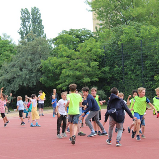 flurpokal2018_42 Montessori-Schulzentrum Leipzig - Neuigkeiten Grundschule - Der gelbe Flur gewinnt im Schlaf den Flurpokal
