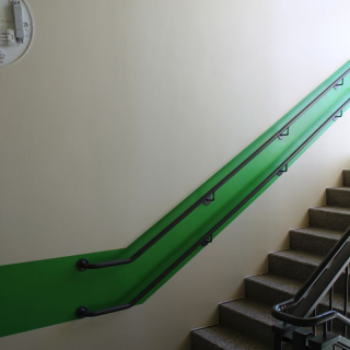 frhling_02 Montessori-Schulzentrum Leipzig - Neuigkeiten Grundschule - Frühling lässt sein orangegrünblaues Band wieder flattern durch die Treppenhäuser