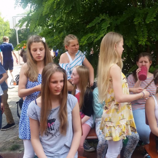 haareturnier Montessori-Schulzentrum Leipzig - Neuigkeiten - „The legends“ schieben eine ruhige Kugel beim Sommerturnier