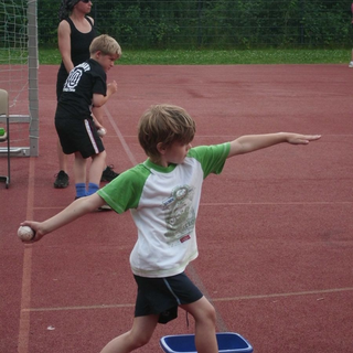 gs-sportfest2012_18 Montessori-Schulzentrum Leipzig - Neuigkeiten Grundschule 2012 - Sport(fest) frei!