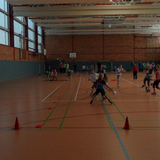 handballmitprofis_03 Montessori-Schulzentrum Leipzig - Neuigkeiten Grundschule - Hand-Ballern wie die Profis