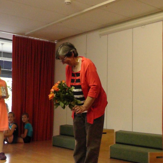 helgardabschied_01 Montessori-Schulzentrum Leipzig - Neuigkeiten Grundschule - Kinder und Erwachsene sagen: Tschüß!