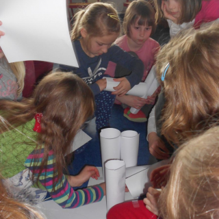 genderdel_21-4-mdchen---wir-brauchen-viele-rollen Montessori-Schulzentrum Leipzig - Neuigkeiten Grundschule - „Hü oder Hott: Jungs sind anders… Mädchen auch.“