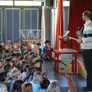 karwoche2017_01 Montessori-Schulzentrum Leipzig - Neuigkeiten Grundschule - Aus der Dunkelheit ins Licht