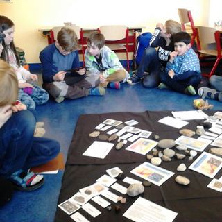 karwoche2018_07 Montessori-Schulzentrum Leipzig - Neuigkeiten Grundschule - Die Spur der Steine