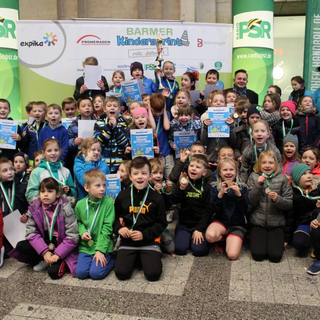 kindersprint_leipzig_siegerfoto_2--klasse-1024x683 Montessori-Schulzentrum Leipzig - Neuigkeiten Grundschule - Seid ihr fit für den Kindersprint?