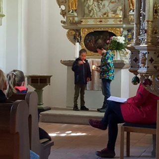 kircheschnau_03 Montessori-Schulzentrum Leipzig - Neuigkeiten Grundschule - Unterricht in der Kirche