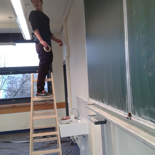 2014-11-27-15-06-04 Montessori-Schulzentrum Leipzig - Neuigkeiten Gymnasium - Aktion „Frischgestrichenes Klassenzimmer“