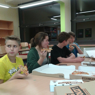 2014-11-27-17-38-40 Montessori-Schulzentrum Leipzig - Neuigkeiten Gymnasium - Aktion „Frischgestrichenes Klassenzimmer“