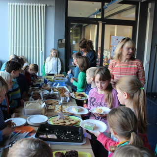kuchenmusik_05 Montessori-Schulzentrum Leipzig - Neuigkeiten Grundschule - Kaffeehausmusik