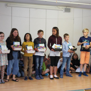 knguruaus-2018_06 Montessori-Schulzentrum Leipzig - Neuigkeiten Grundschule - Eine Menge Kängurus auf der Bühne